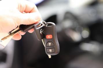 security hand technology car
