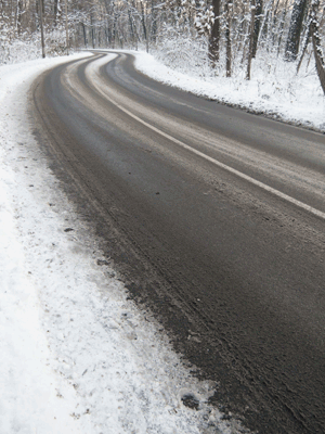 How Drivers Can Identify Black Ice